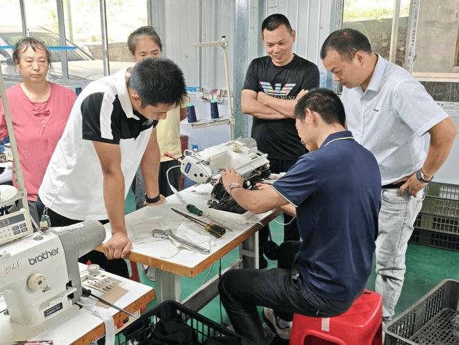 工厂相关负责人表示,此次培训有效提升了工人的专业技能和职业素养,为